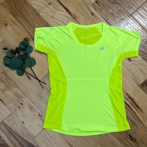 🏃♀️ NEW BALANCE running t-shirt